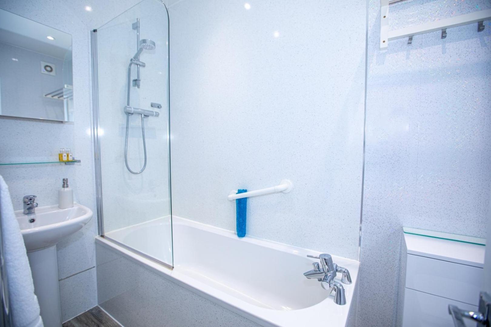 Glebe Street Apartment Leven  Bagian luar foto