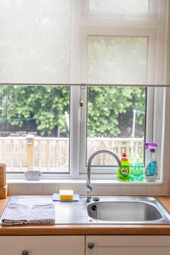 Glebe Street Apartment Leven  Bagian luar foto