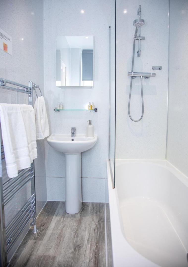 Glebe Street Apartment Leven  Bagian luar foto
