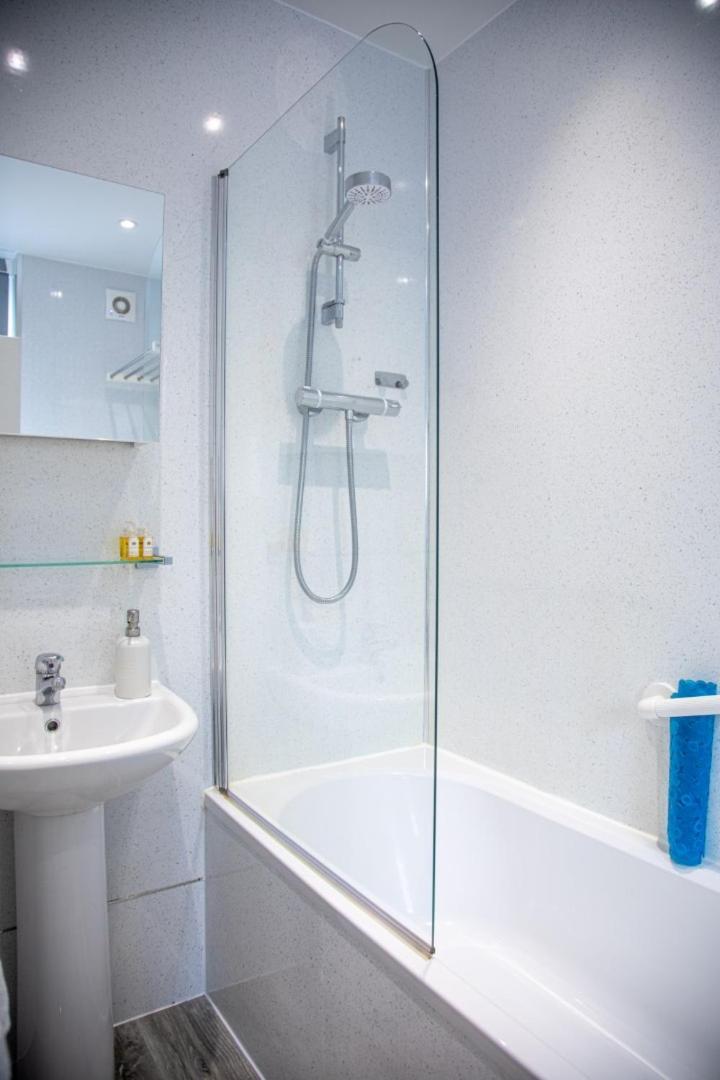 Glebe Street Apartment Leven  Bagian luar foto